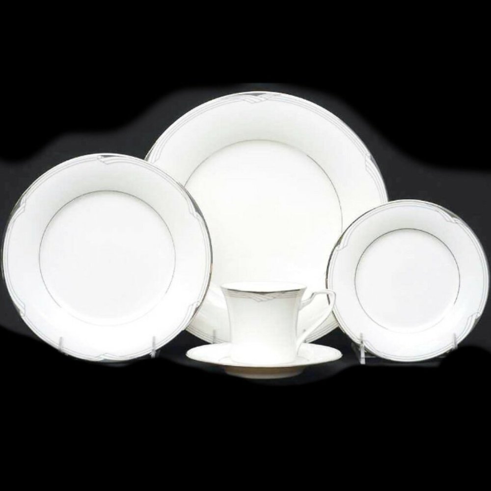 Fine China – Noritake Sterling Cove (53 pc)